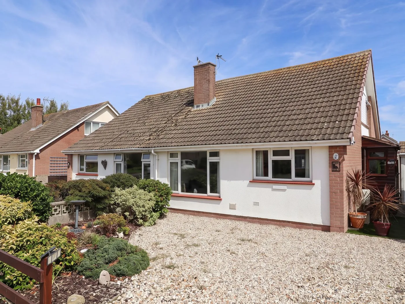 56 Steart Gardens