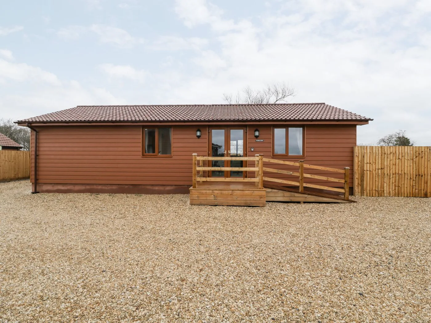 Bluebell Lodge, Meadow view lodges