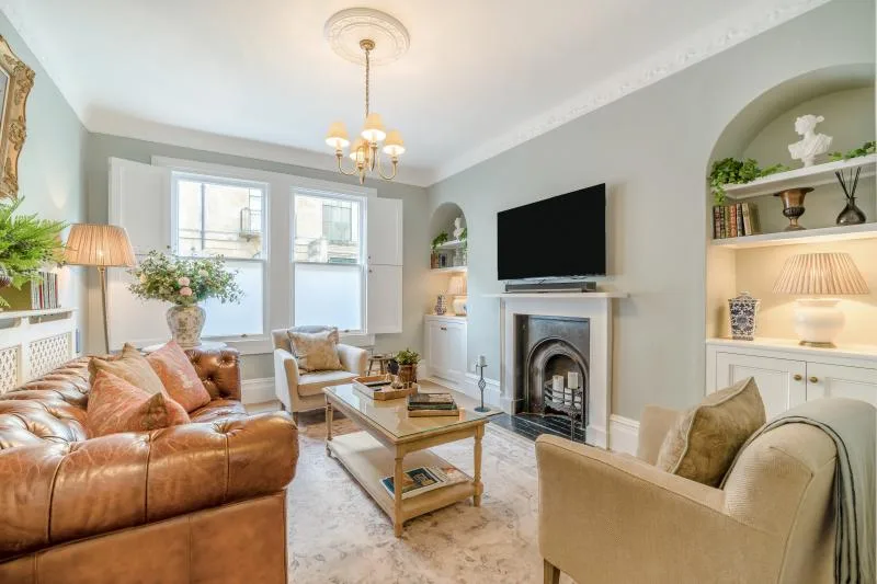 Great Stanhope Garden Apt