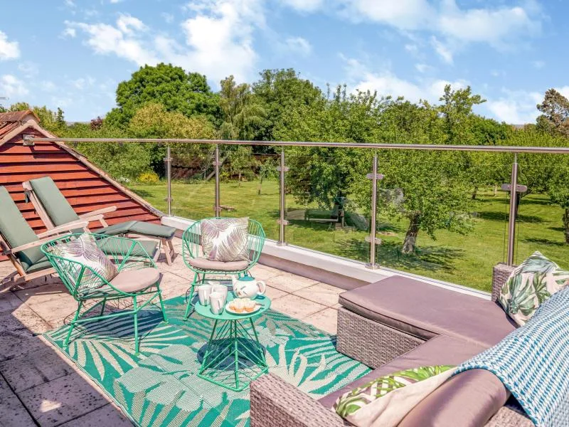 Orchard Farm Wedmore - Camelot
