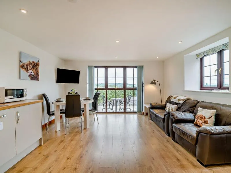 Twinway Farm - The Wagon House