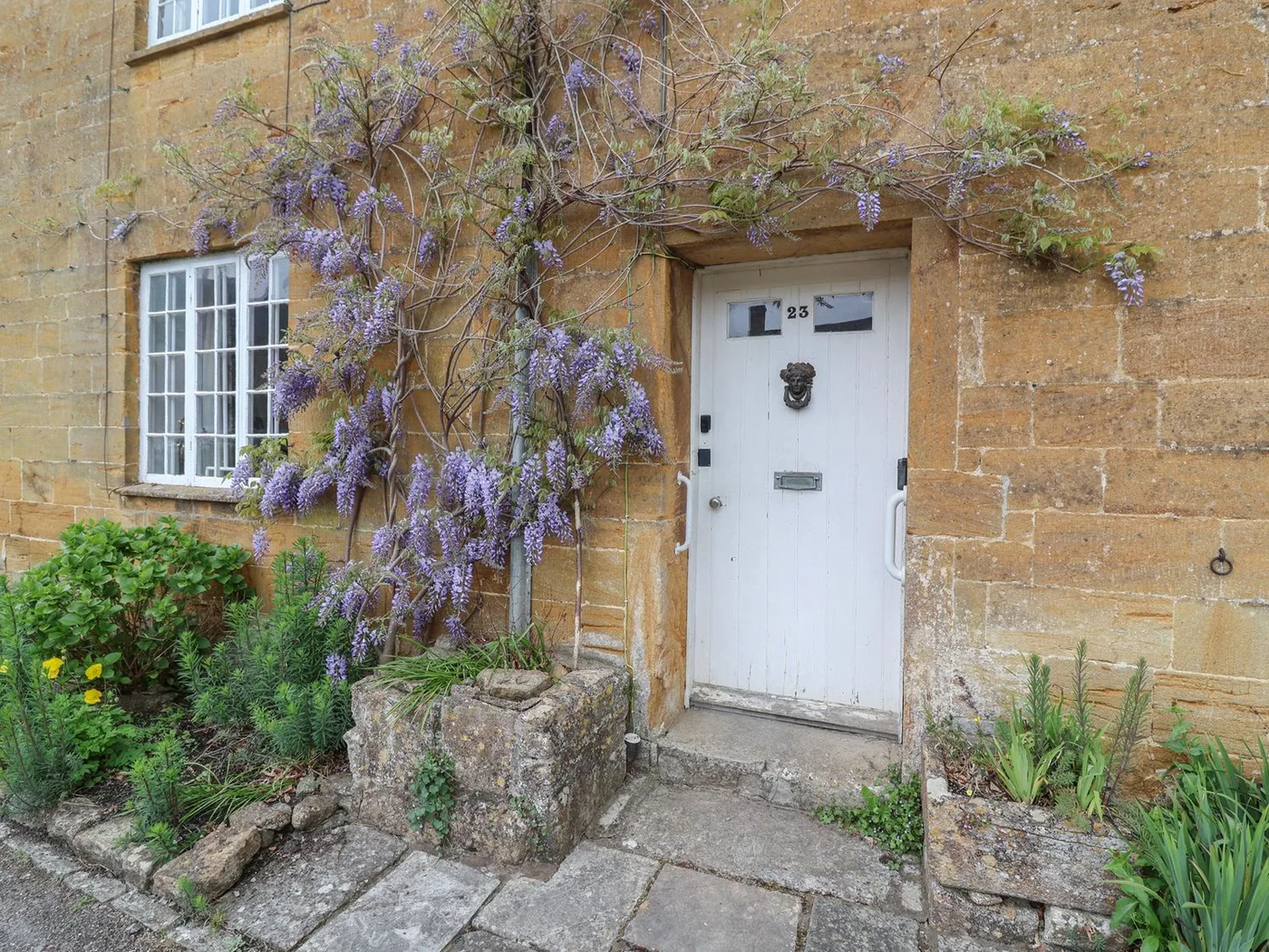 Two Towers Cottage